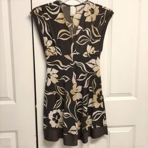 Codigo Shades of Brown Floral Print V Neck Stretch Dress Size M